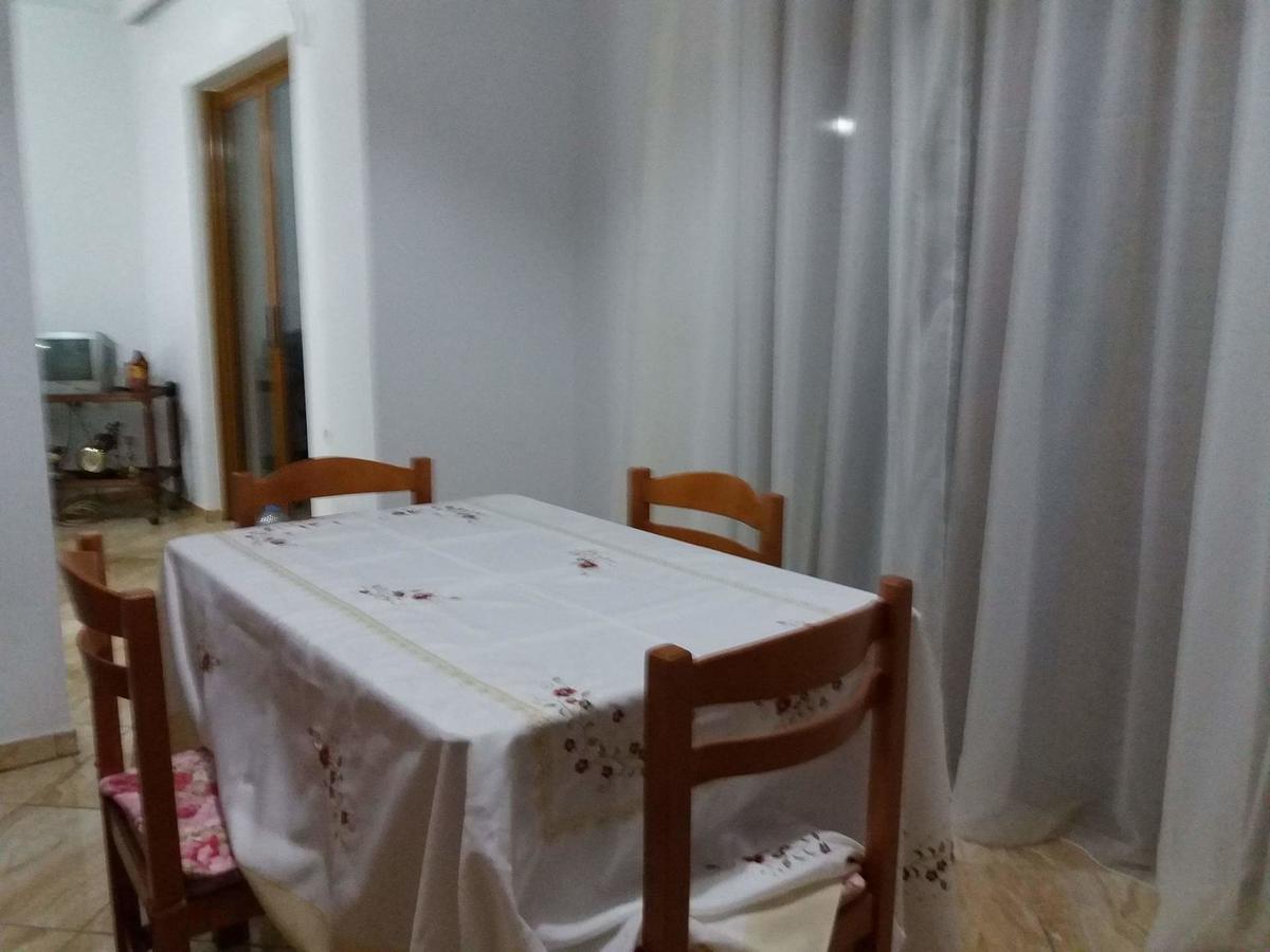 סרנדה Zeta'S Apartments מראה חיצוני תמונה