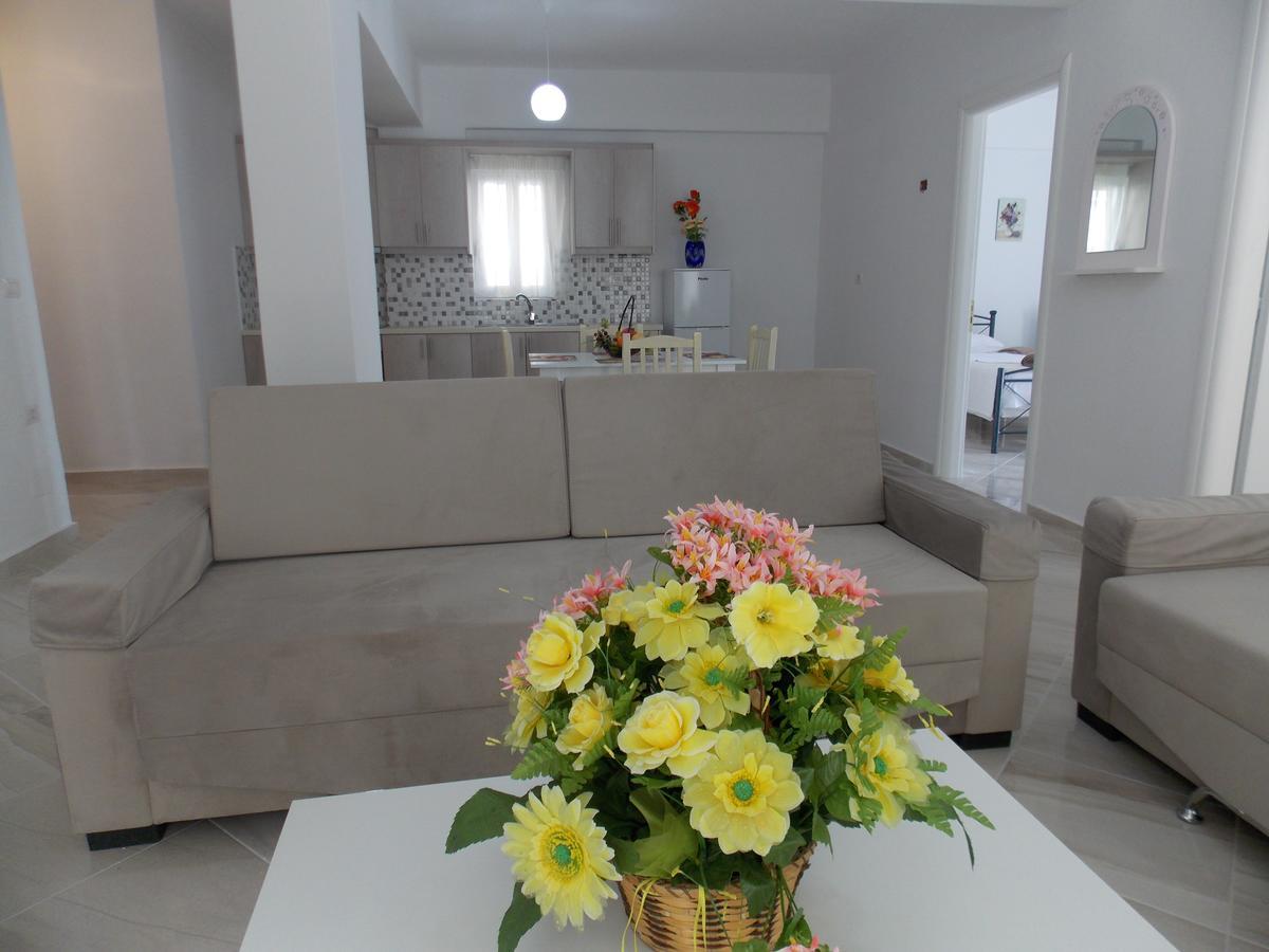 סרנדה Zeta'S Apartments מראה חיצוני תמונה
