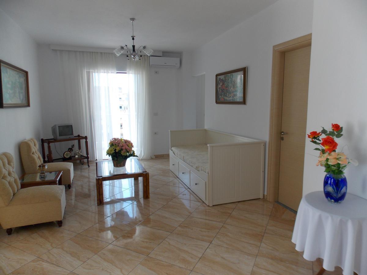 סרנדה Zeta'S Apartments מראה חיצוני תמונה