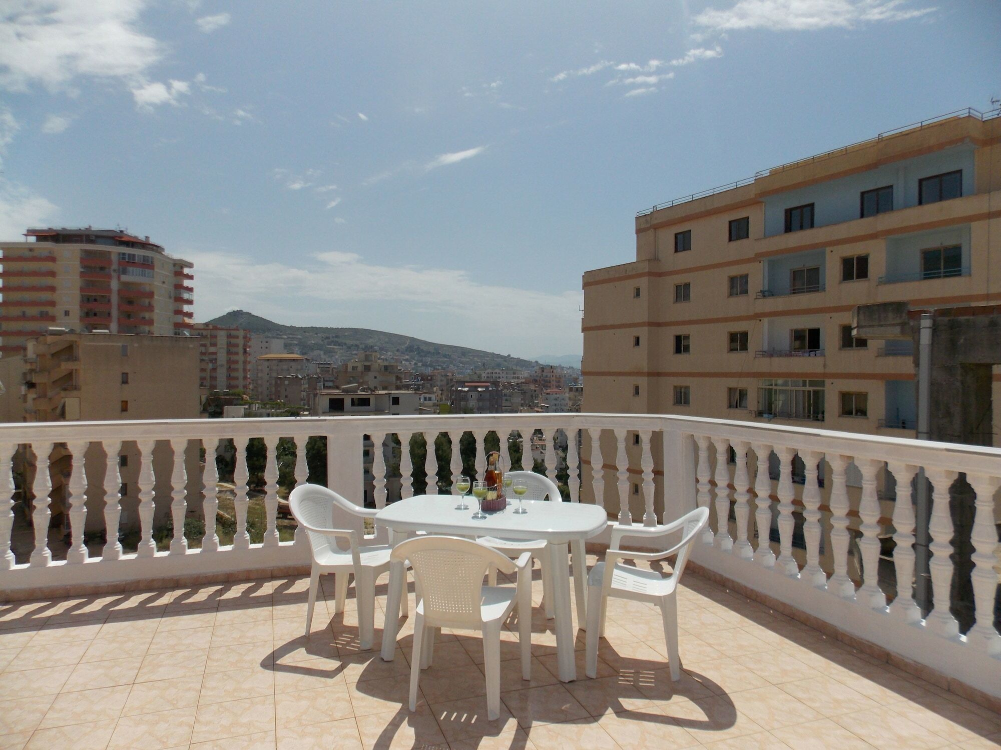 סרנדה Zeta'S Apartments מראה חיצוני תמונה